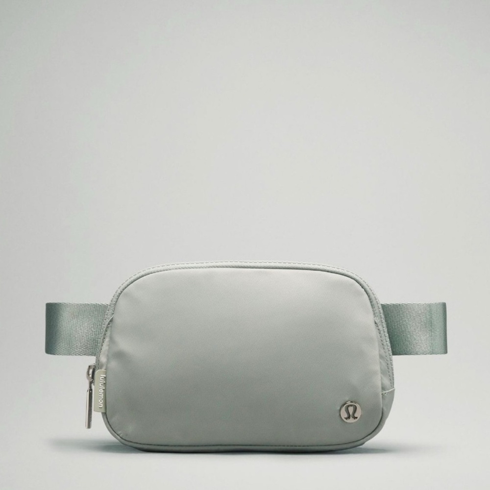 NWT LULULEMON EVERYWHERE BELT BAG JADE GREY Sold Out Color!